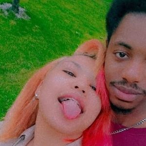 Meet your Posher, Kiala